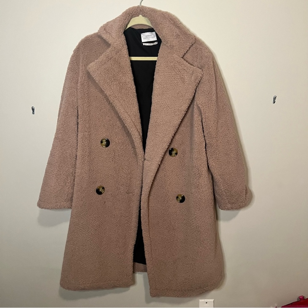 Urban Outfitters Long Teddy Coat size XS/S